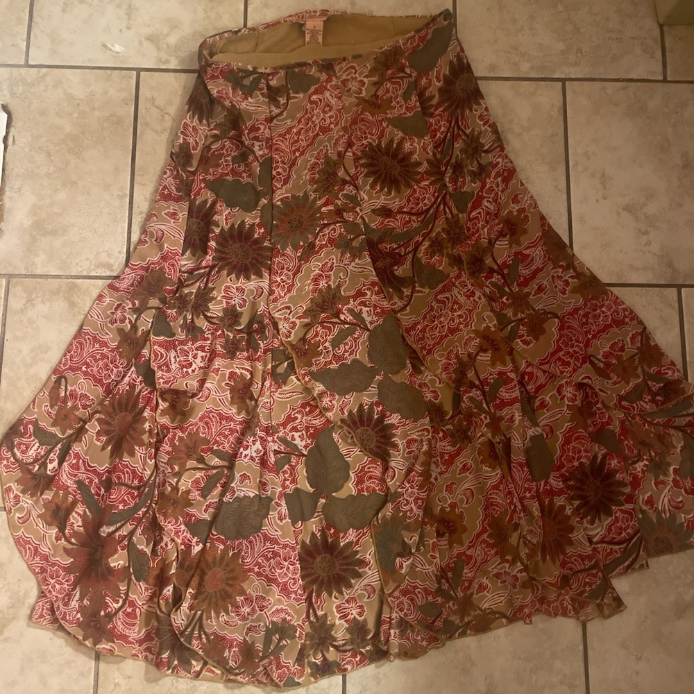 Bandolino Floral Maxi Skirt with Ruffle Hem